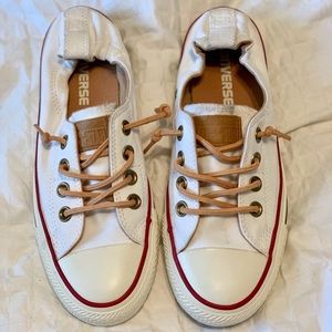 Size 6 white Converse